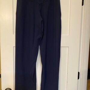 Lululemon Align High Rise wise Leg Pant - Short version!!